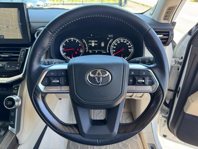 2023 Toyota LAND CRUISER 300 缩略图 18