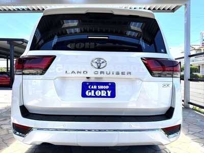 TOYOTA LAND CRUISER 300 - 6