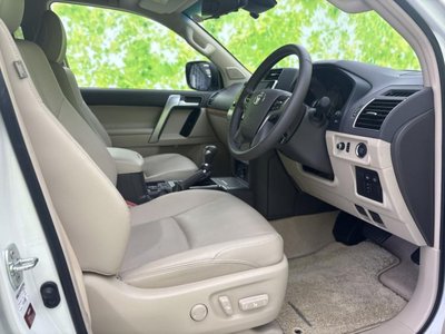 TOYOTA LAND CRUISER PRADO - 4