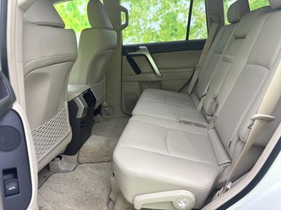 TOYOTA LAND CRUISER PRADO - 8