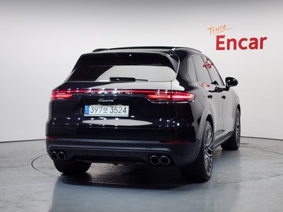 PORSCHE CAYENNE - 4