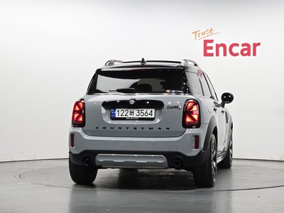 MINI COUNTRYMAN - 3