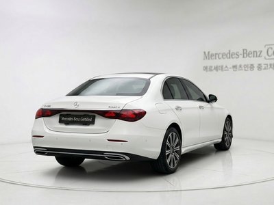 MERCEDES-BENZ E-CLASS - 3