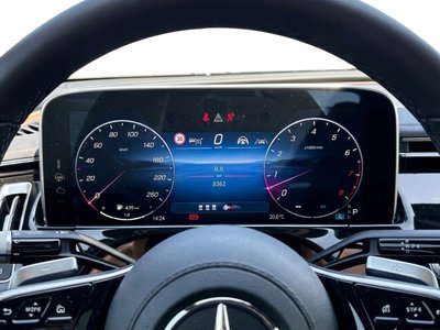 MERCEDES-BENZ E-CLASS - 8