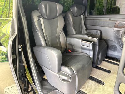 TOYOTA ALPHARD - 9
