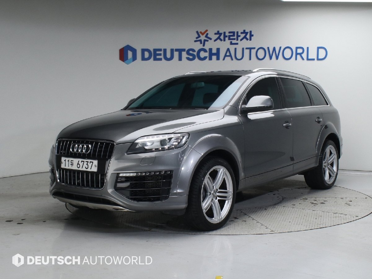 AUDI Q7 - View 1