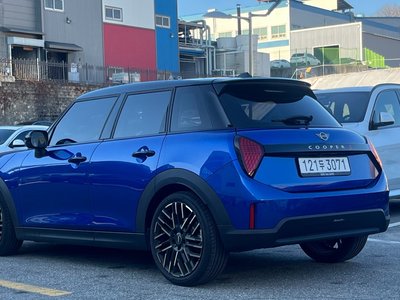 MINI COOPER - 5