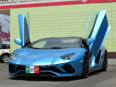 LAMBORGHINI AVENTADOR ROADSTER