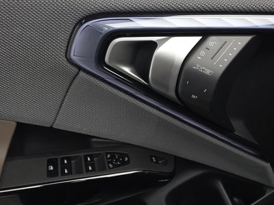 صورة مصغرة 27 لـ 2025 BMW X3