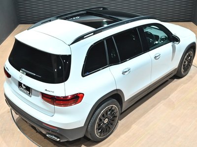 MERCEDES-BENZ GLB - 9