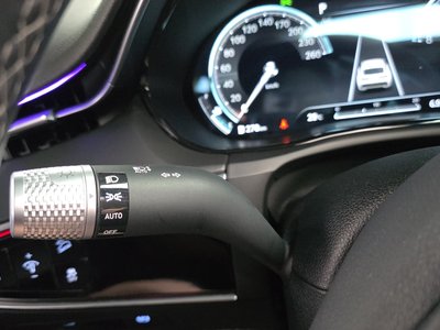 2024 Genesis GV70 — миниатюра 32