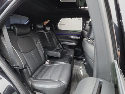 2024 Genesis GV70 — миниатюра 25