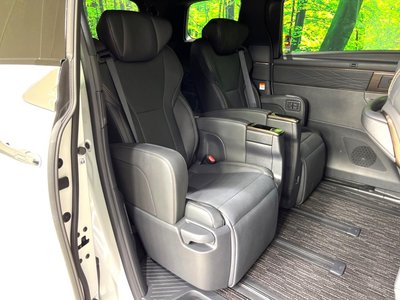TOYOTA ALPHARD - 10
