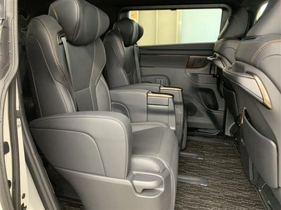2023 Toyota ALPHARD photo 10