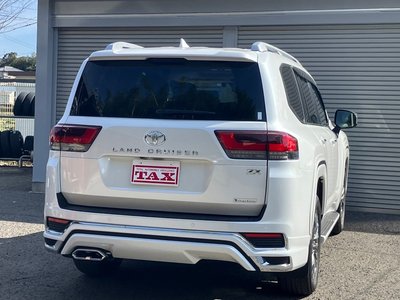 TOYOTA LAND CRUISER 300 - 2