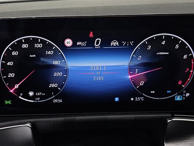 MERCEDES-BENZ GLB - 8