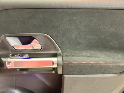 MERCEDES-BENZ GLB - 10