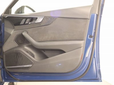 صورة 48 لـ 2023 AUDI RS4 AVANT