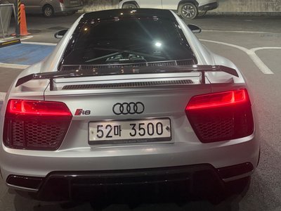 AUDI R8 - 3