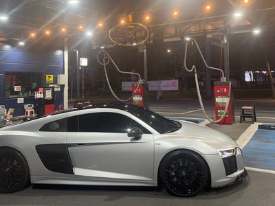 AUDI R8 - 2