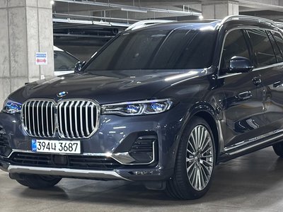 2022 BMW X7 — фото 1