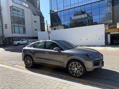PORSCHE CAYENNE - 8