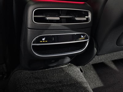2022 Genesis GV70 — миниатюра 25