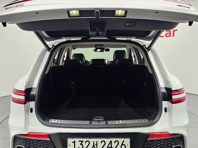 2022 Genesis GV70 — миниатюра 26