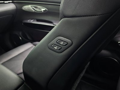2022 Genesis GV70 — миниатюра 29
