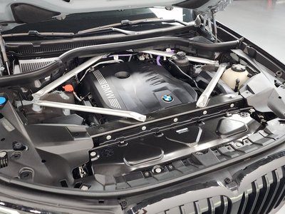 BMW X7 - 7
