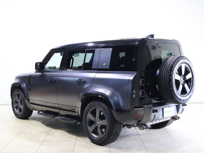 LAND ROVER DEFENDER - 2