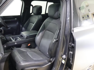 LAND ROVER DEFENDER - 3