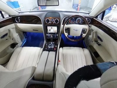 BENTLEY FLYING SPUR - 3