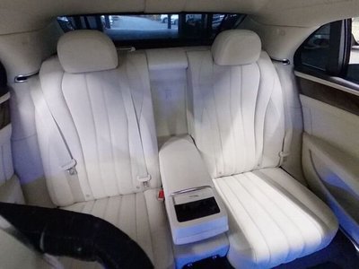 BENTLEY FLYING SPUR - 6