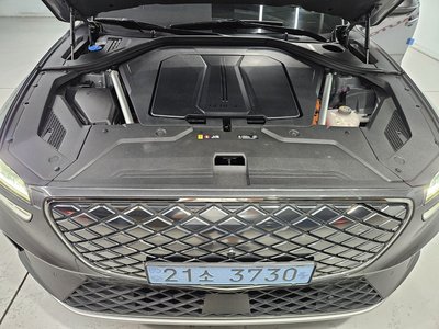 2022 Genesis ELECTRIFIED GV70 thumbnail 12