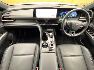 صورة 2 لـ 2024 Toyota CROWN SPORT