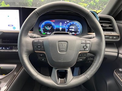 صورة 10 لـ 2024 Toyota CROWN SPORT