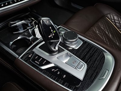 BMW 7 SERIES - 9