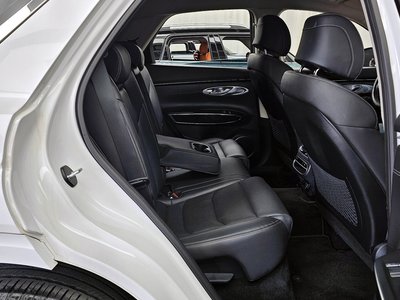 صورة مصغرة 18 لـ 2022 Genesis GV70