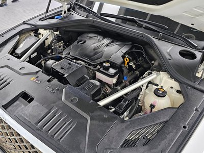 صورة 7 لـ 2022 Genesis GV70