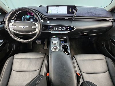 صورة 5 لـ 2022 Genesis GV70