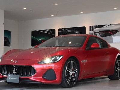 MASERATI GRANTURISMO - 1
