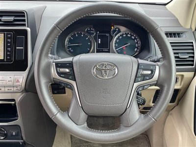 TOYOTA LAND CRUISER PRADO - 6