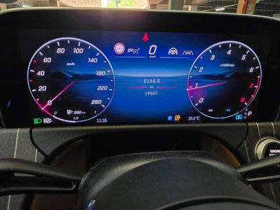 2025 Mercedes-BENZ E-CLASS 照片 9