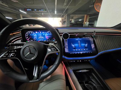 2025 Mercedes-BENZ E-CLASS 照片 4