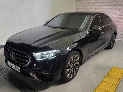 2025 Mercedes-BENZ E-CLASS 照片 1