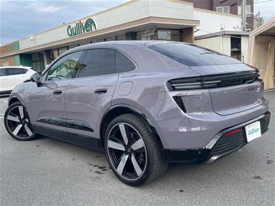 2025 Porsche MACAN 照片 3