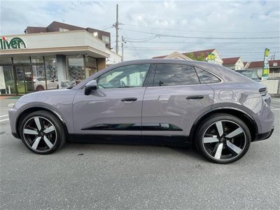2025 Porsche MACAN 照片 8