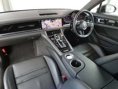 PORSCHE PANAMERA - 6