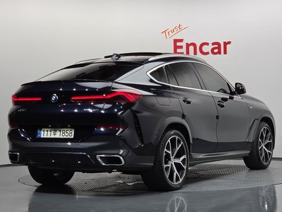 2020 BMW X6 photo 4